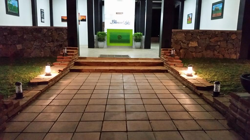 Diamond Lake Tourist Rest Анурадхапура Екстериор снимка